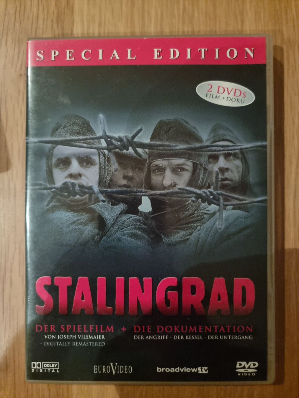 Tutti i DVDs: Stalingrad - Special Edition (2 DVDs) – Usato da Näfels venduto da energie2925