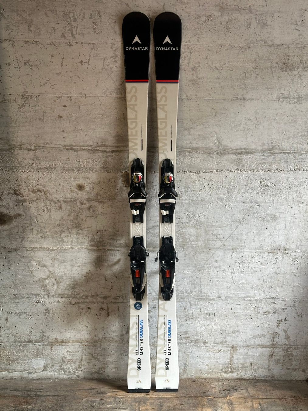 Dynastar Sci: Dynastar Master Omeglass Ski 163CM TOP – Usato da Emmenbrücke venduto da karkarkar