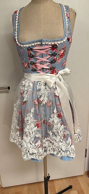 Krüger Vestiti: Krüger Dirndl Gr 34 – Usato da Oberweningen venduto da Ardnas89