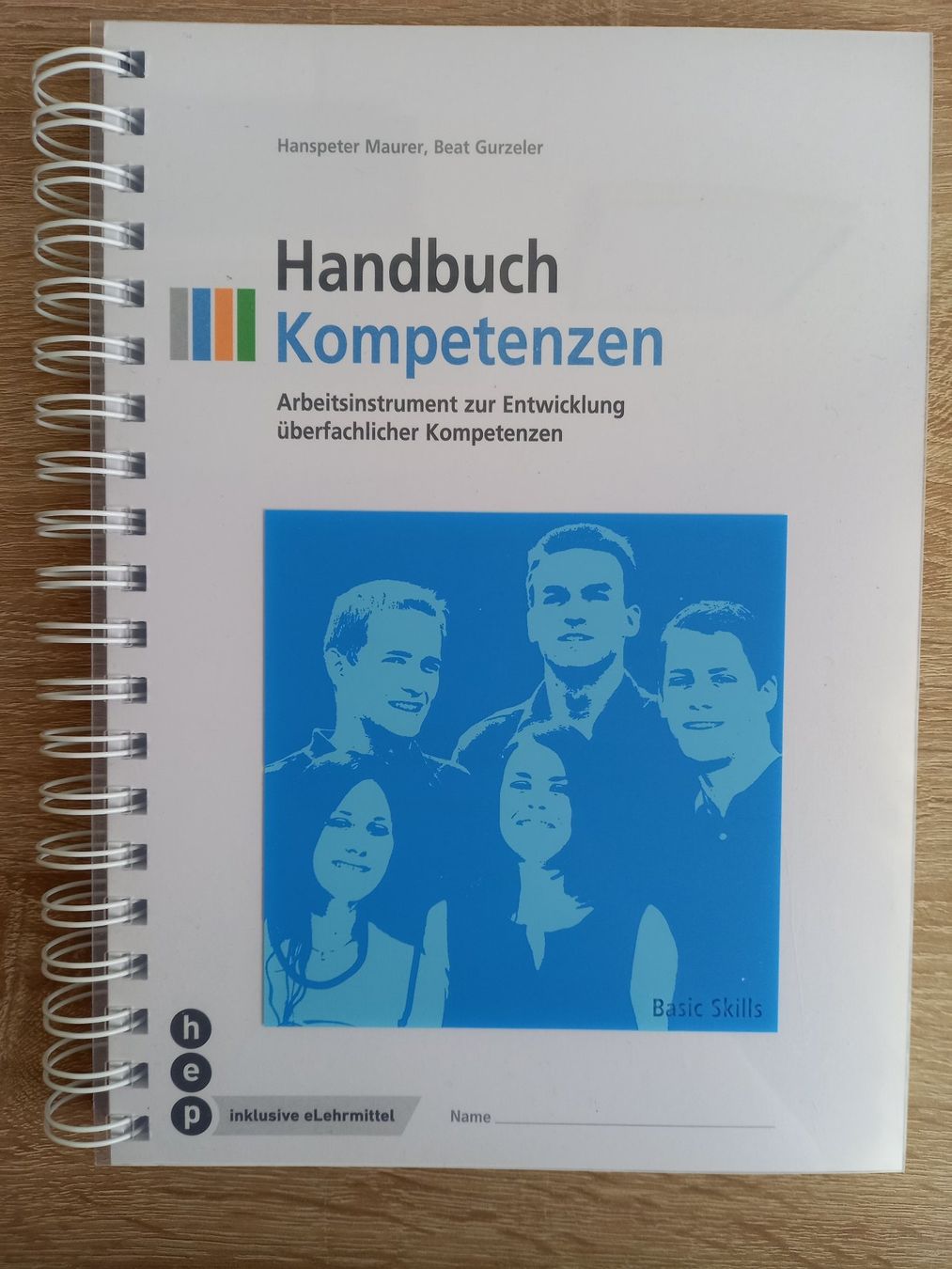 Libri: Handbuch Kompetenzen – Nuovo (secondo la descrizione) da Buttisholz venduto da valiuga