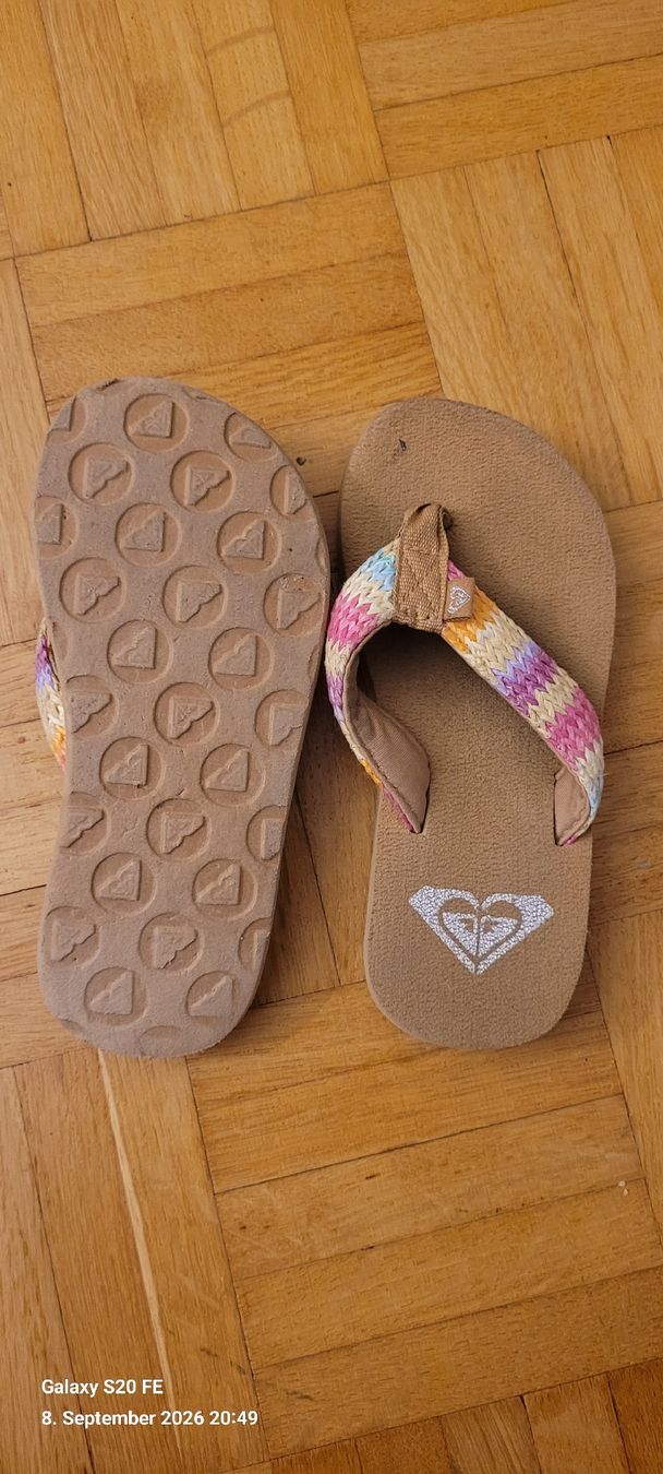Roxy Scarpe per ragazze: Mädchen Flip Flop Grösse 27 – Usato da Basel venduto da regboo 2