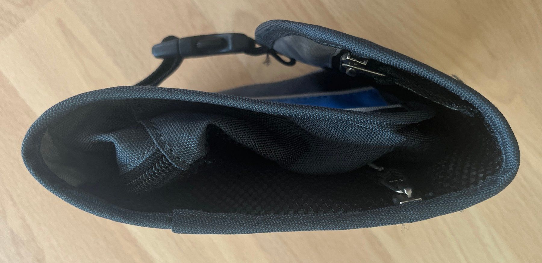 Deuter Custodie per cosmetici: Kulturbeutel / Necessaire / Waschbeutel von Deuter – Nuovo (secondo la descrizione) da Zürich venduto da fbsm 8