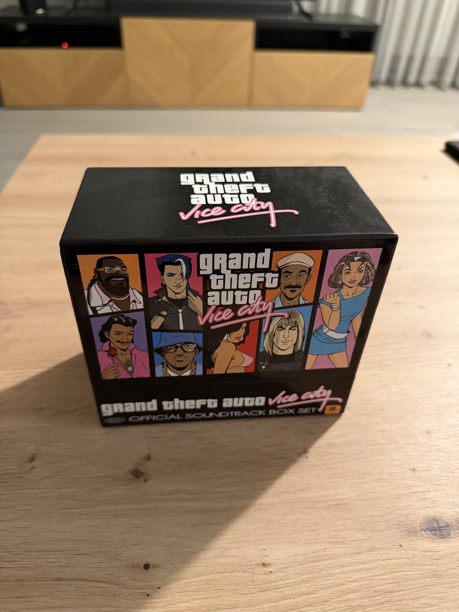 Giochi: GTA vice city soundtrack box – Usato da villars-sur-glâne venduto da azur93