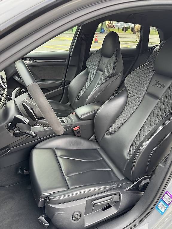 Autos: AUDI RS3 – D'occasion à St-Légier-Chiésaz par jul_9gj2 2