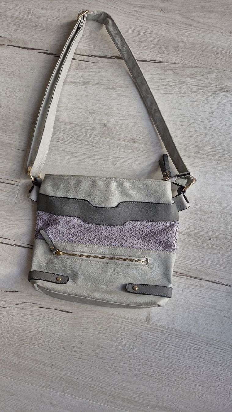 Sacs femmes: Tasche grautöne neuwertig – D'occasion à Wyssachen par Soenne
