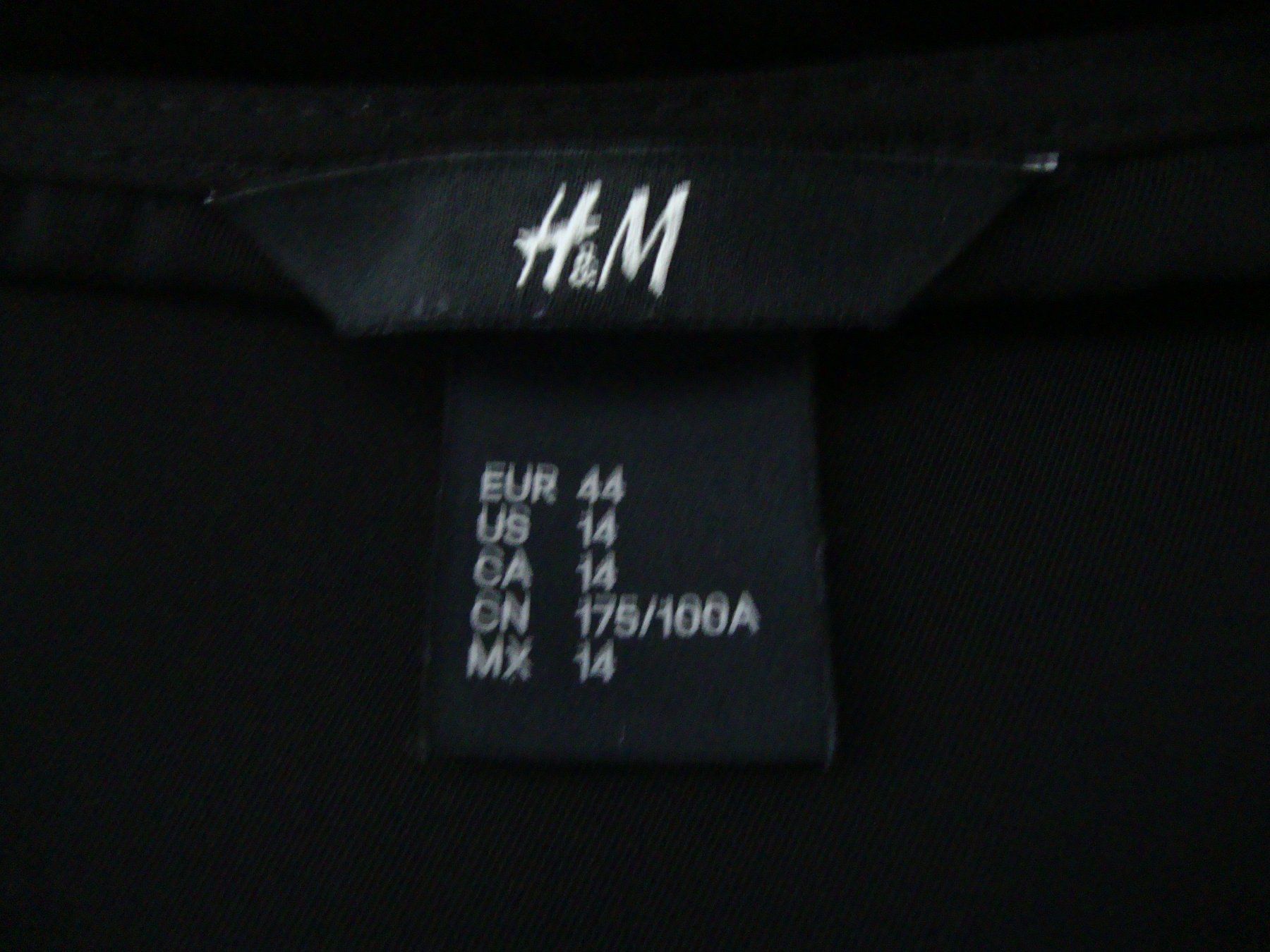 H&M Jumpsuits: Schwarzer, neuer Jumpsuit H & M, Grösse 44 – Neu (gemäss Beschreibung) aus St. Margarethen TG von Mapy1 2