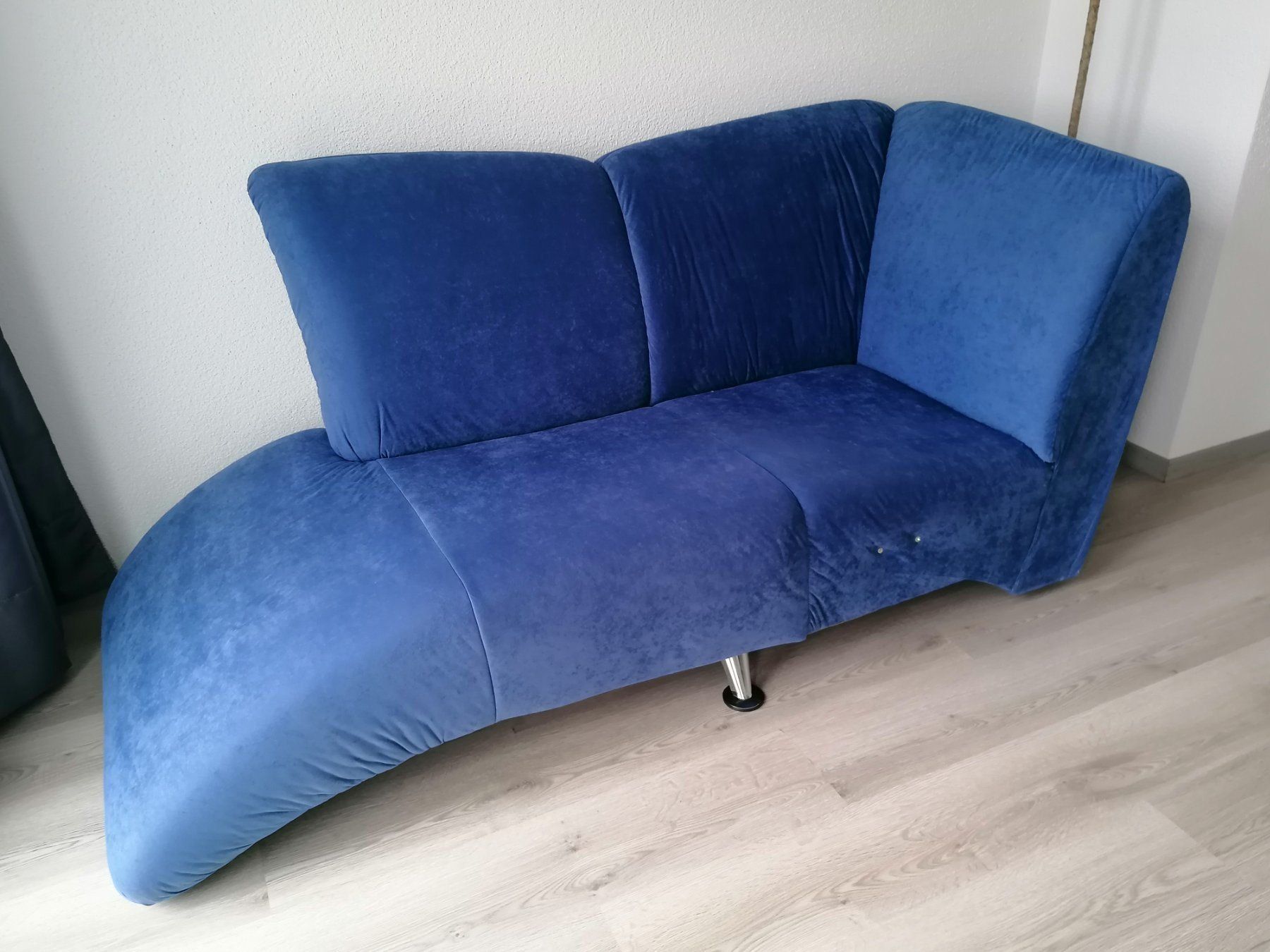 Sofas: Design Ecksofa blau, Mikrofaser, Lounge Sofa, Top Zustand – Gebraucht aus Emmen von Tigerlady 5
