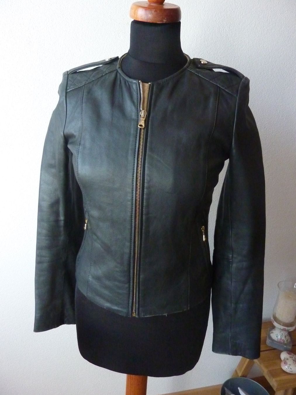 Massimo Dutti Jacken: Massimo Dutti Lederjacke Damen 32/34 – Gebraucht aus Waldstatt von Kananaskis1 4