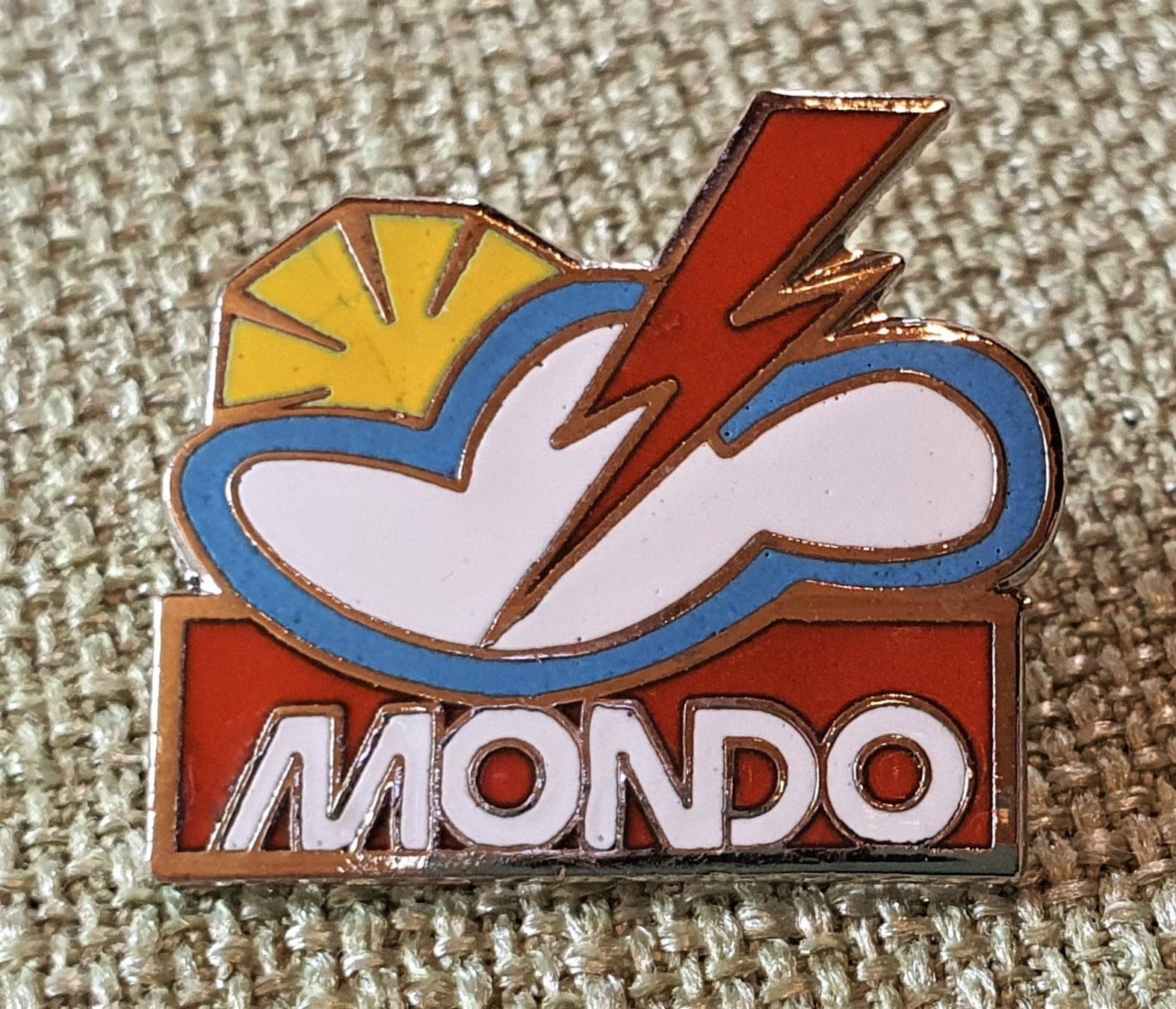 Placchette & Badge: E782 - Pin Mondo - Gewitter Blitz Sonne – Usato da Reinach BL venduto da Boston-Verkauf