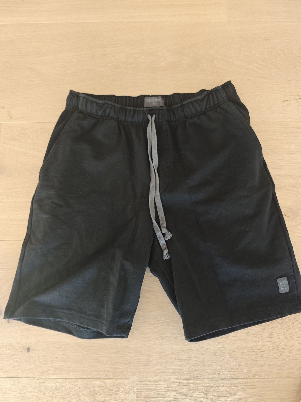 Hosen: Dilling Shorts Schwarz  – Gebraucht aus Wil SG von diemuellers