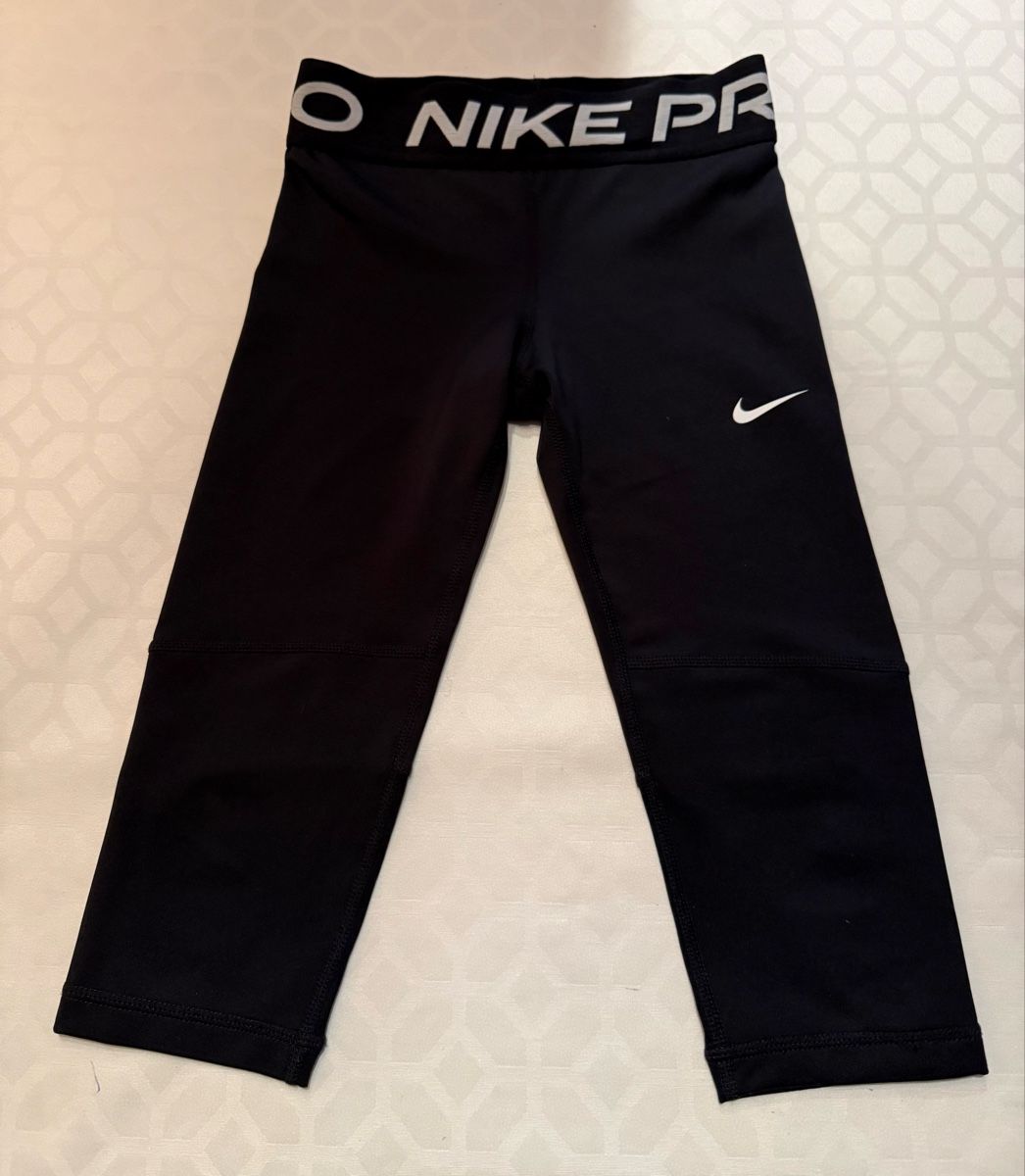 Nike Collant & Leggings: Nike Pro Legging 116/122 – Nuovo (secondo la descrizione) da Röschenz venduto da Boise6