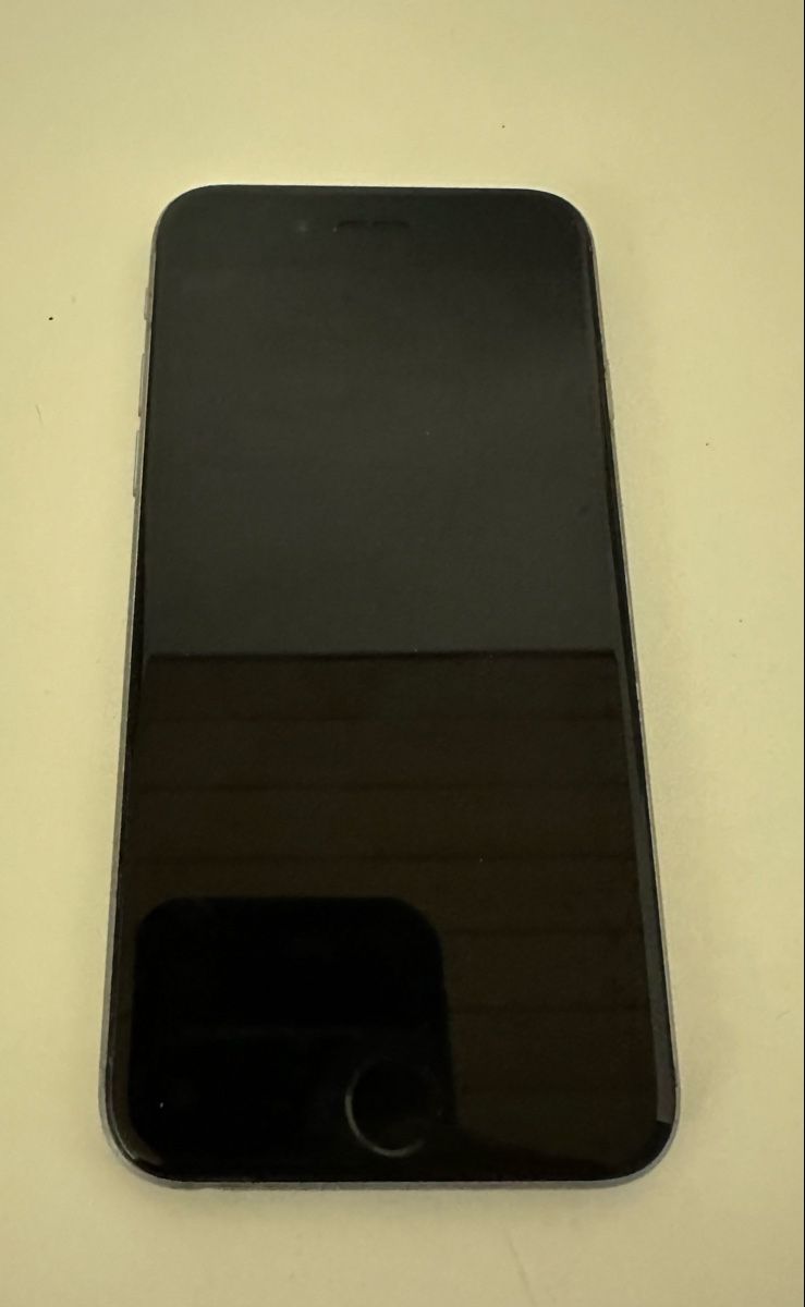 Apple Telefoni cellulari / Smartphones: Apple iPhone 6s gebraucht mit Displayfehler – Usato da Dällikon venduto da LeoBrickItAll