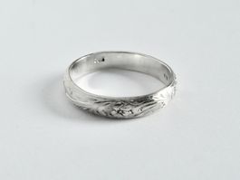 Silber Ring mit Blumen Gravur