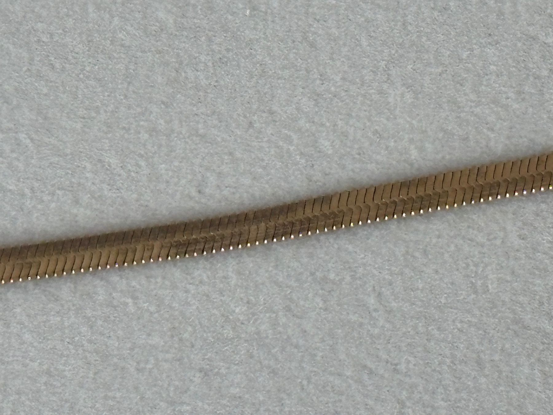 Catenine: Luxus Elegante Kette Farbe : Gold – Nuovo (secondo la descrizione) da Biel-Bienne venduto da Roserosse13 4