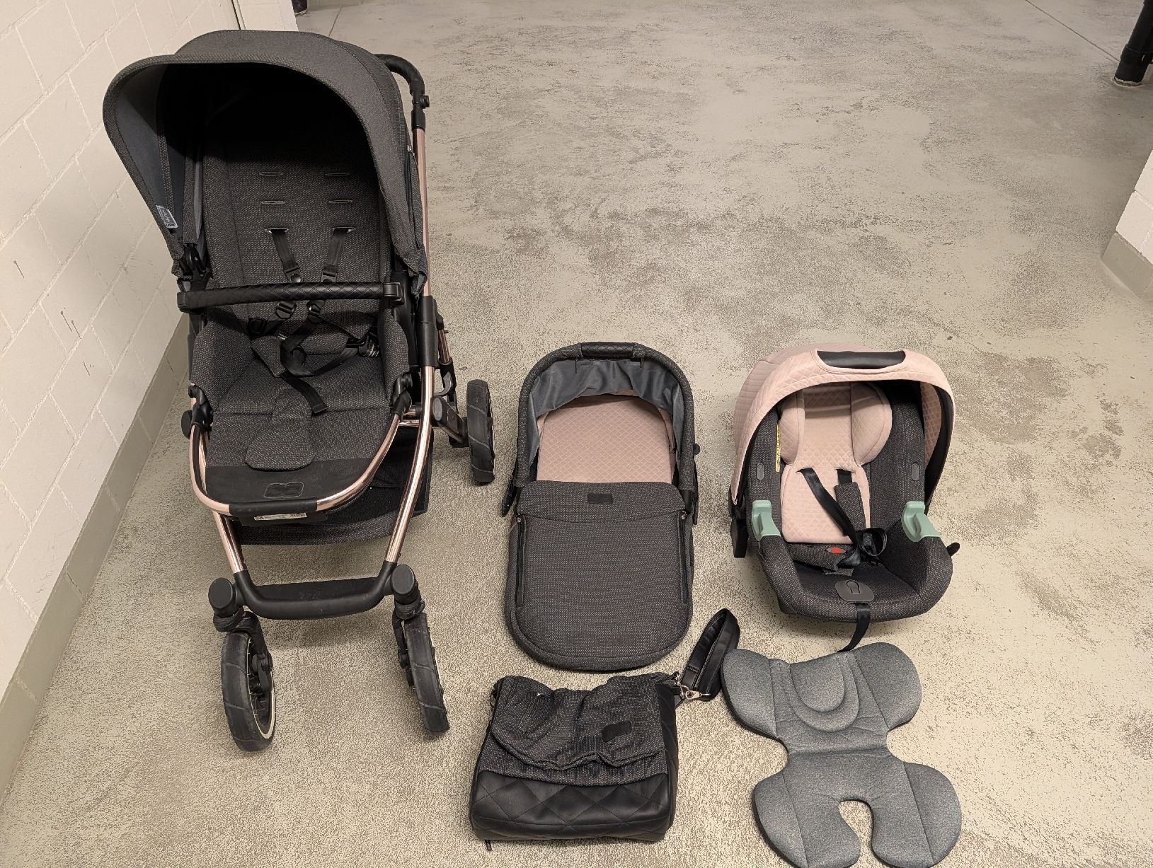 ABC Design Kinderwagen: Kinderwagen ABC Design Set mit Babyschale  – Gebraucht aus Oftringen von deidju13