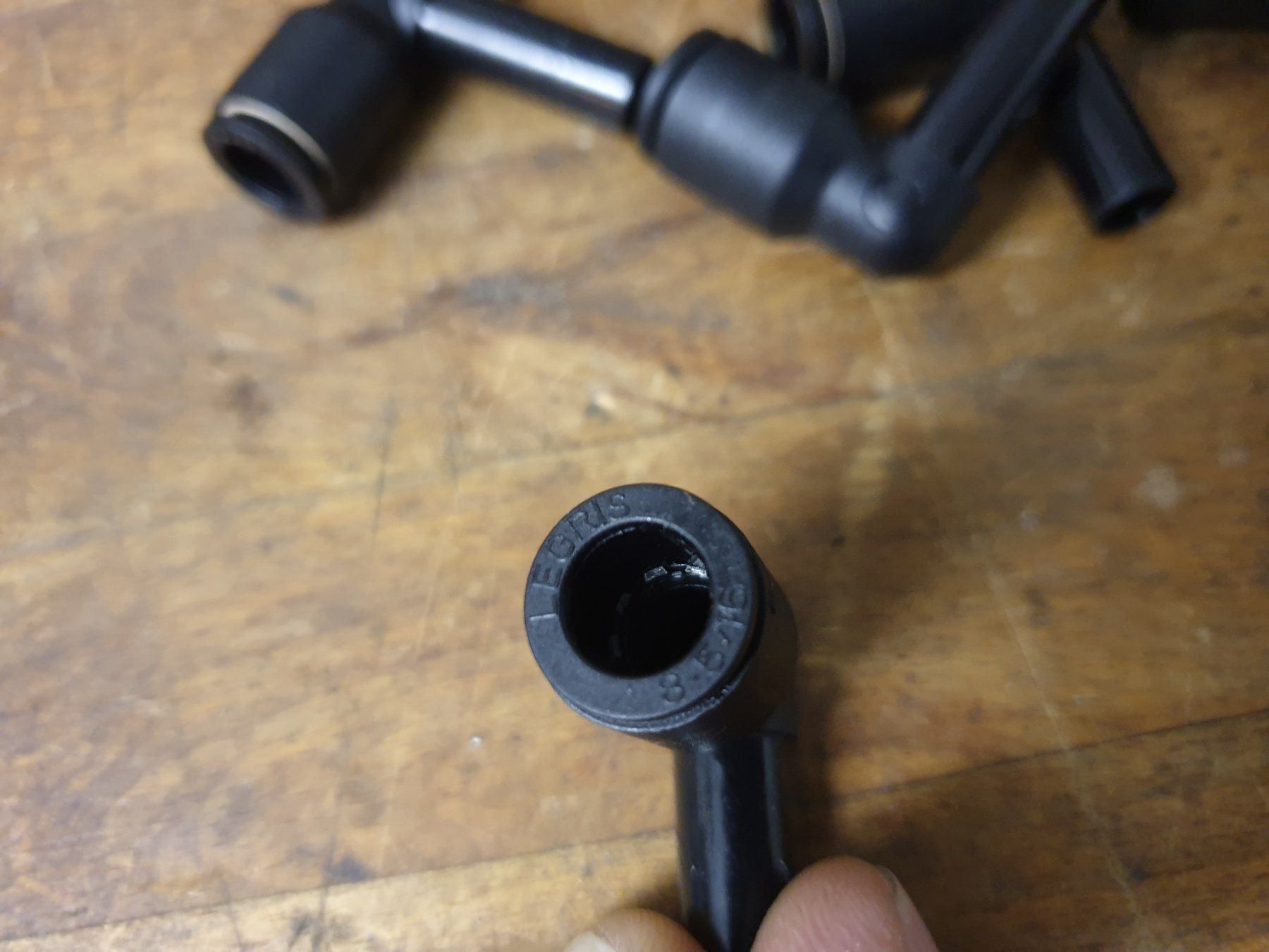 Tutti gli attrezzi: Legris Winkel 90 Grad 8mm 5/16 – Nuovo e nell'imballaggio originale da Langenthal venduto da Physycer0 2