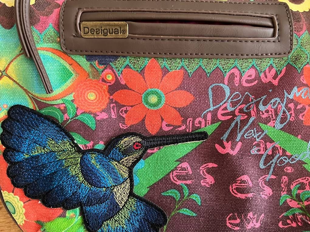 Sacs femmes: DESIGUAL Schultertasche NEUwertig – D'occasion à Bern par tam_vv72 1