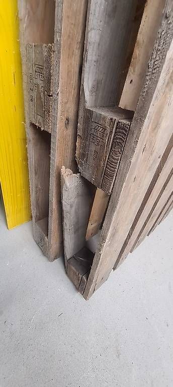 Pallets: 2 Europaletten – Usato da Buttisholz venduto da Bansheee1000 2