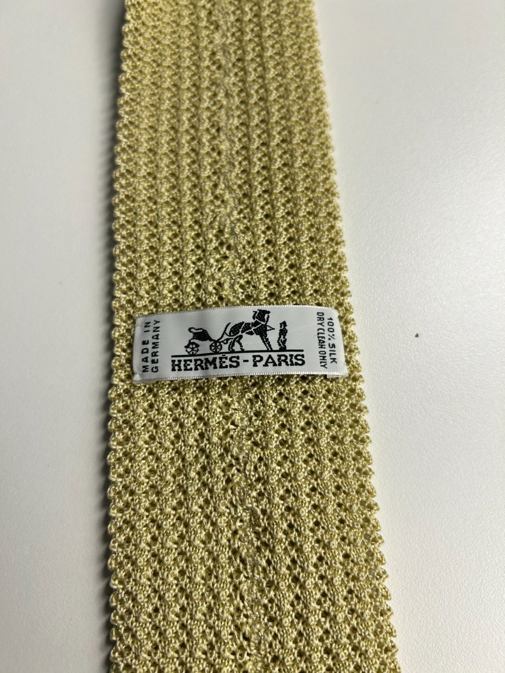Hermès Cravatte: Hermès Tricot Krawatte – Nuovo (secondo la descrizione) da Bern venduto da kurtikobolt74 1