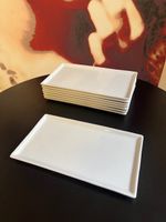 8 schöne Teller, 24,5 x 14 cm, Preis für 8 Stück, Neu