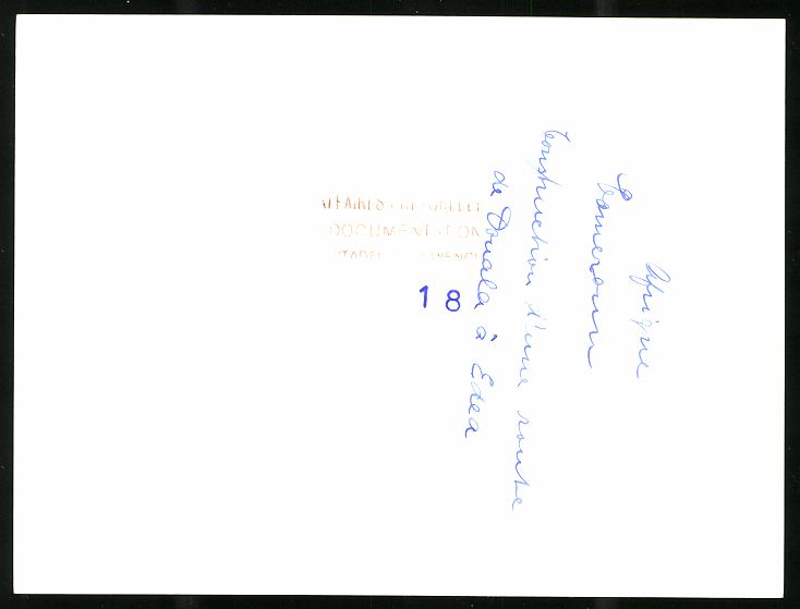 Fotografie & Manifesti: Fotografie Douala / Kamerun, Raupenschle – Usato da Berlin venduto da bartko-reher 1