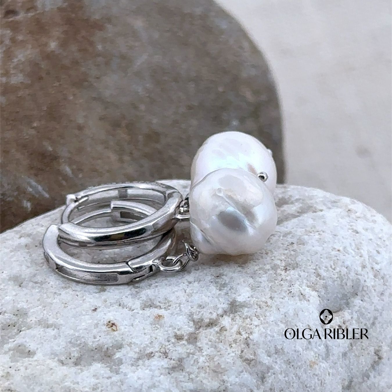 Olga Ribler Orecchini pendenti & Orecchini a lobo: Sterling Silber 925 Creolen mit Perlen – Nuovo (secondo la descrizione) da Luzern venduto da Schmuckoutlet