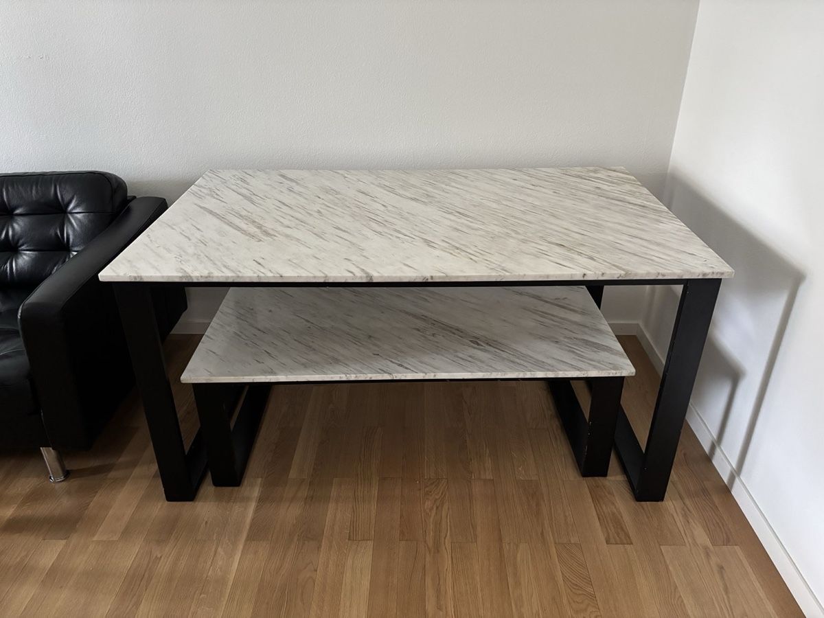 Set di tavolo e panche: Marmor-Esstisch und Couchtisch – Usato da Buchs AG venduto da GresaaB