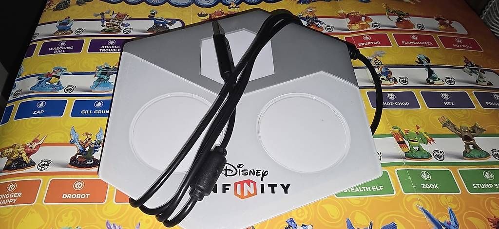 Giochi: Disney Infinity Portal – Usato da Bremgarten AG venduto da Vleskoota