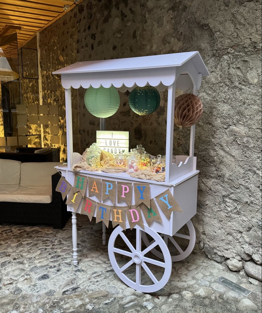 Alle Dekorationen: Candywagen zu verkaufen – Gebraucht aus Dietlikon von jul_w7gj 1