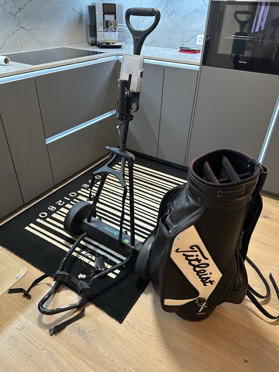 Titleist Schläger & Sets: E-Trolley & Bag - Golf-Set  – Gebraucht aus Glattbrugg von SMusic98