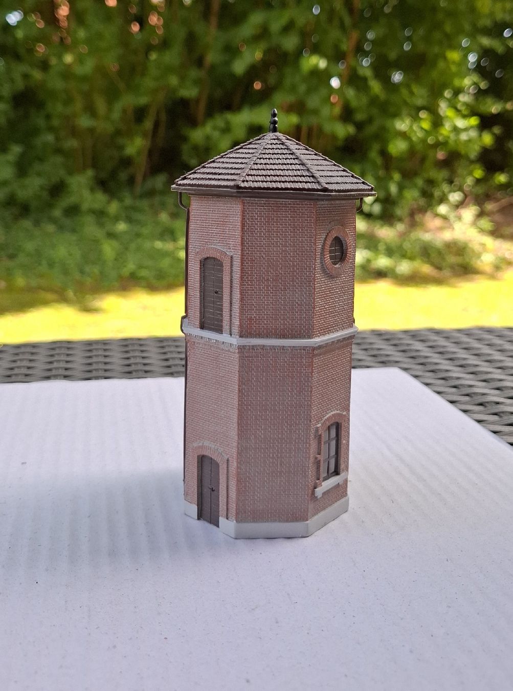 Hornby Modelleisenbahnen: Wasserturm H0/H0m/H0e – Neu (gemäss Beschreibung) aus Zuchwil von Efiutz 1