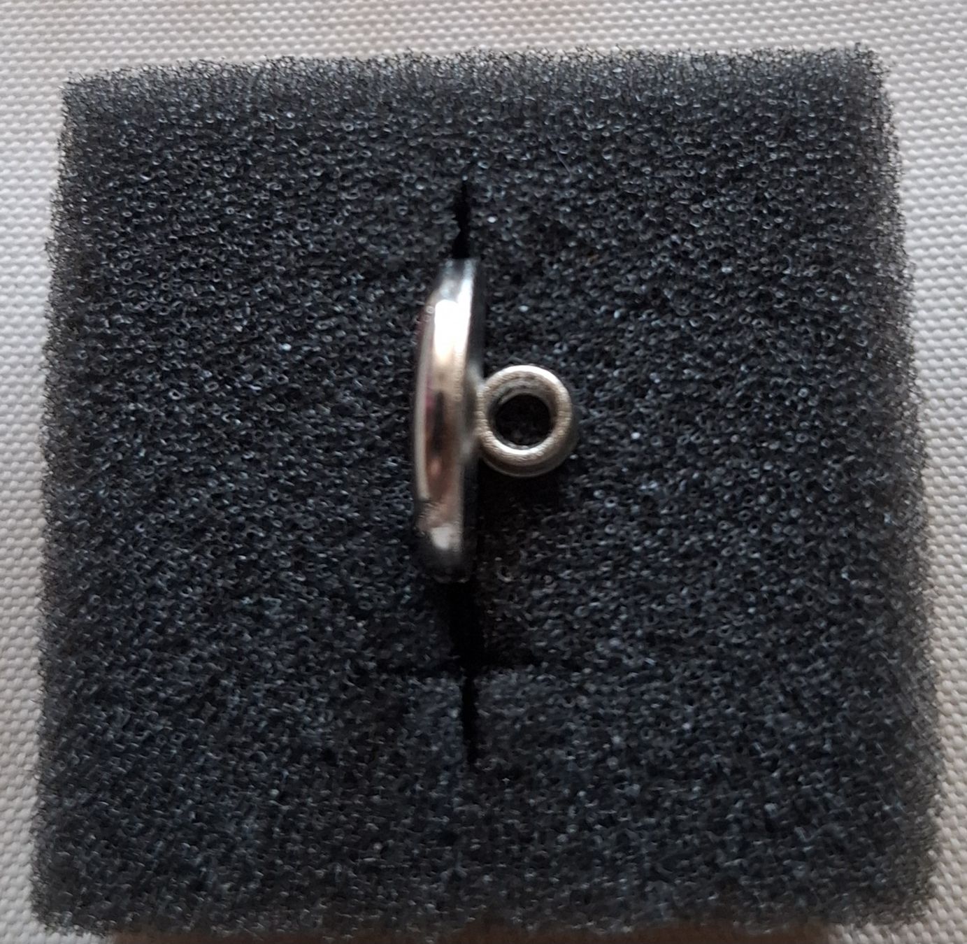 Knöpfe: 15 Stück Knöpfe, silberfarben, 14 mm. – Gebraucht aus Dietikon von Hirschkopf 2