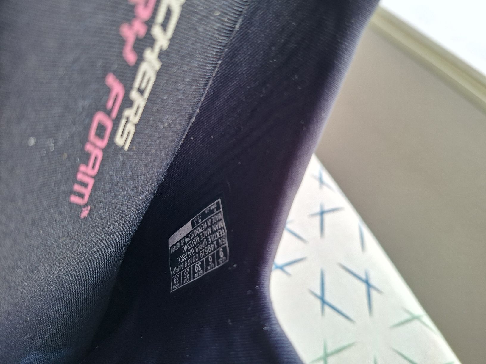Skechers Damenschuhe: Skechers Damenschuh GR 39 – Gebraucht aus Flims Dorf von Wuschel03 3