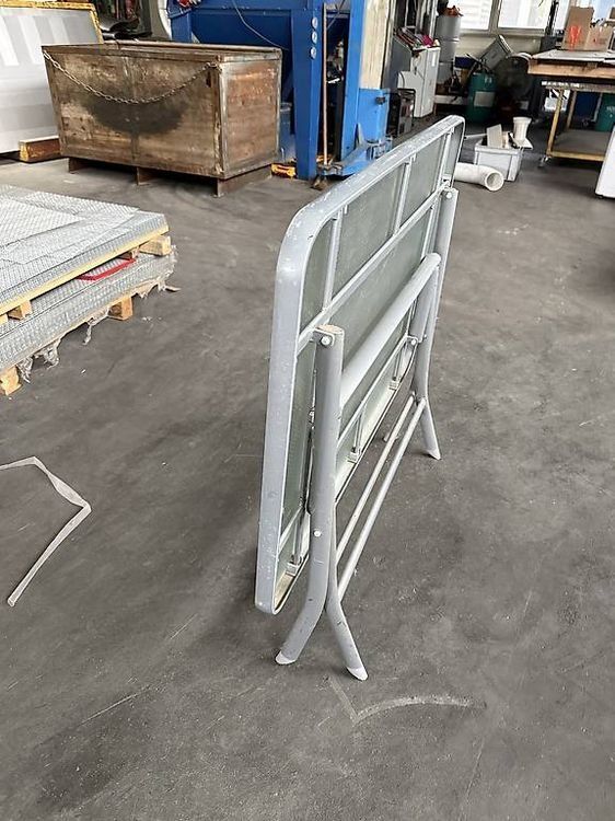 Tavoli: Klappbarer Gartentisch aus Metall – Usato da Bern venduto da Alex_P 1