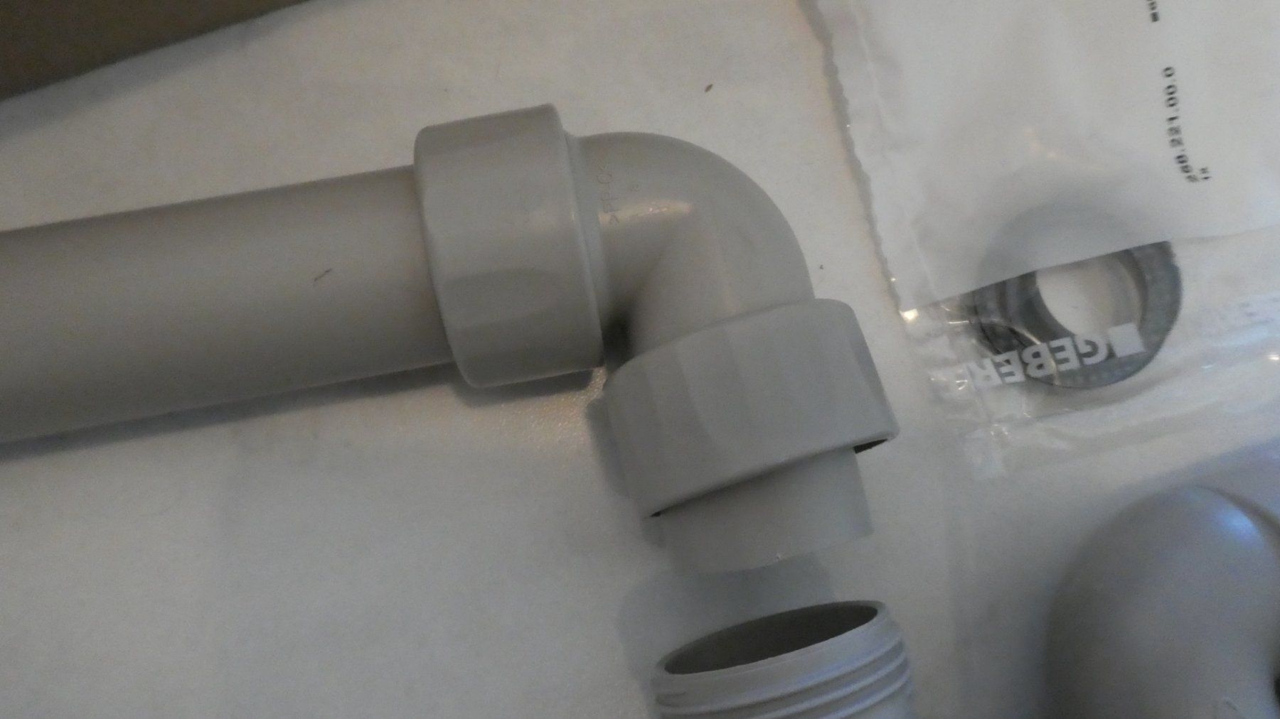 WC: Geberit Syphon 152.800.06.1 granitgrau – Neu (gemäss Beschreibung) aus Lausen von Vectrex1 1