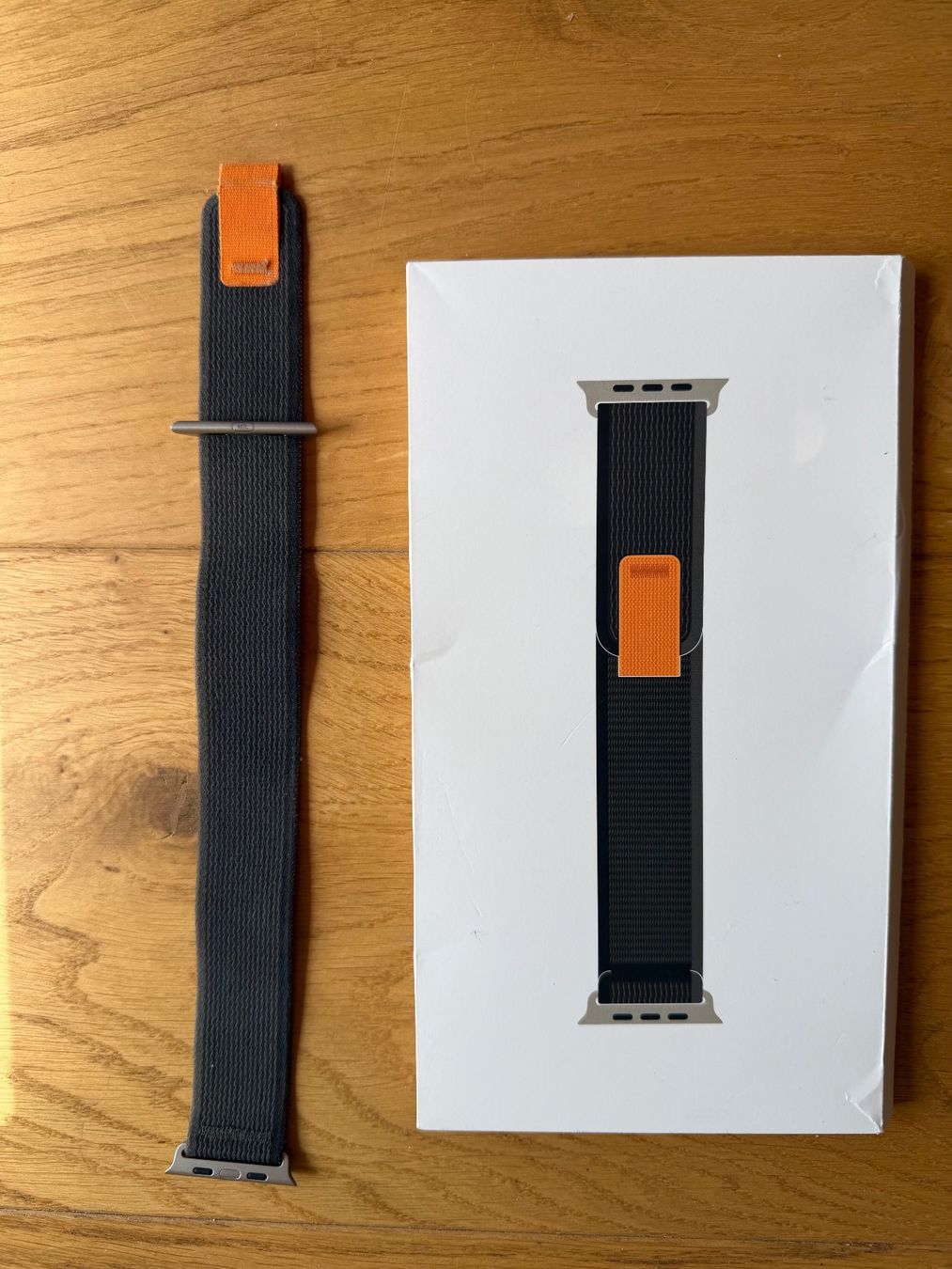 Apple Bracciali & Braccialetti: Original Apple Trail Loop M/L - Apple Watch Ultra Black/Grey – Usato da Horgen venduto da rei_8k7q