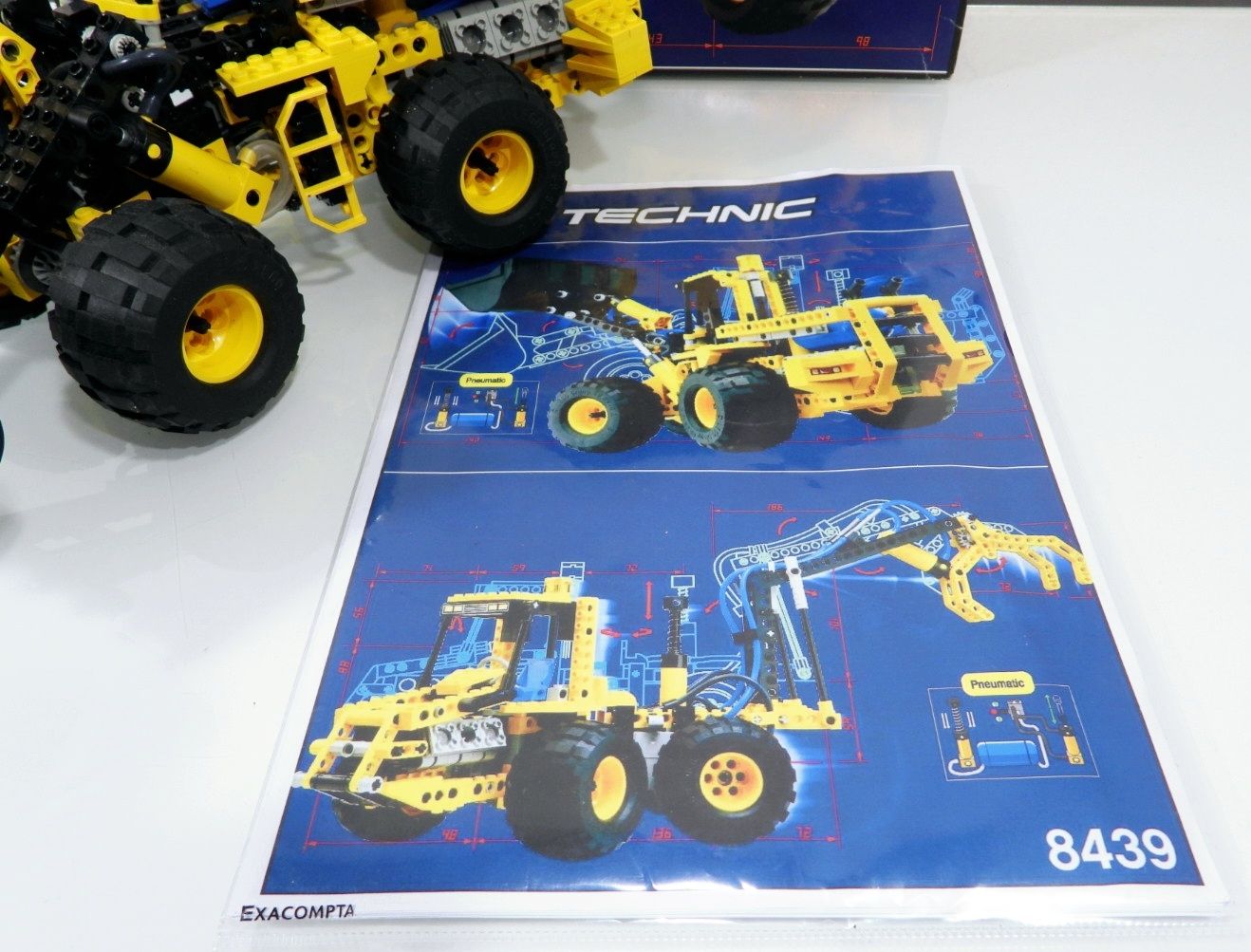 Lego Baukästen: LEGO TECHNIC 8459 RADLADER "GIGANT" MIT OVP – Gebraucht aus Turbenthal von Ddanuh 4