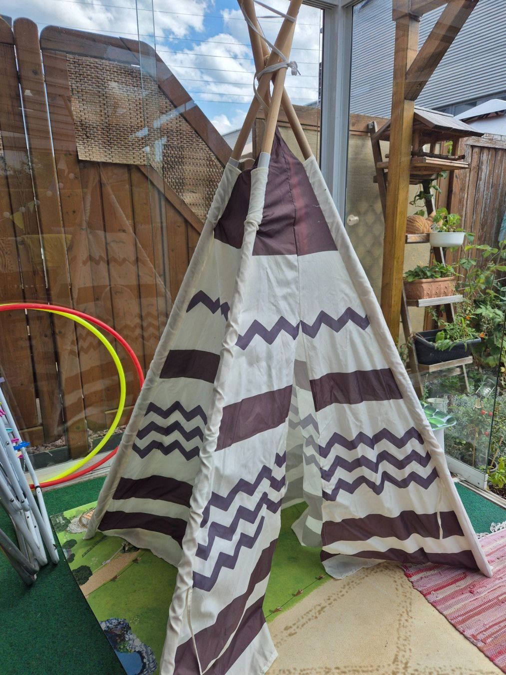 Alri letti & mobili per bambini: Spielzelt Tipi Wigwam – Usato da Weiningen ZH venduto da littlepixie