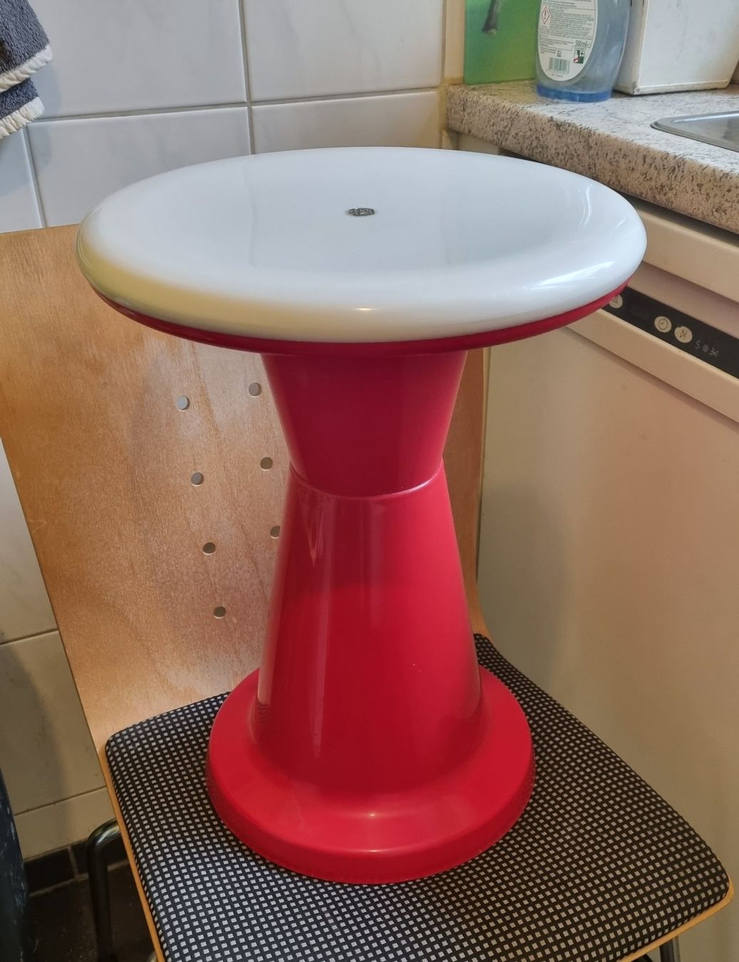 Hocker: Design Per Olsson, Pero Plast. 1970er. Hocker – Gebraucht aus Basel von Jcva 2