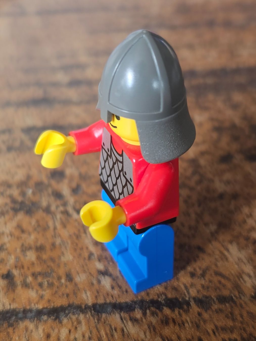 Lego Baukästen: lego figurine castle cas155 Scale Mail - – Gebraucht aus Confignon von Ecrofigs 2