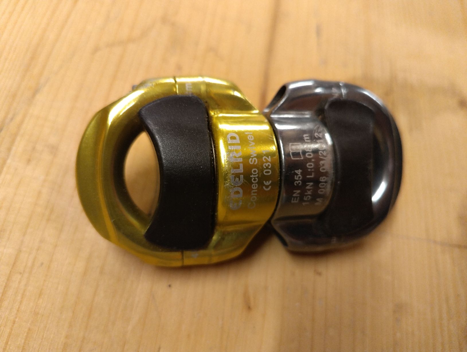 Attrezzatura da arrampicata: 14Stk. Edelrid Conecto Swivel 15kN – Usato da Buchackern venduto da flubua 2