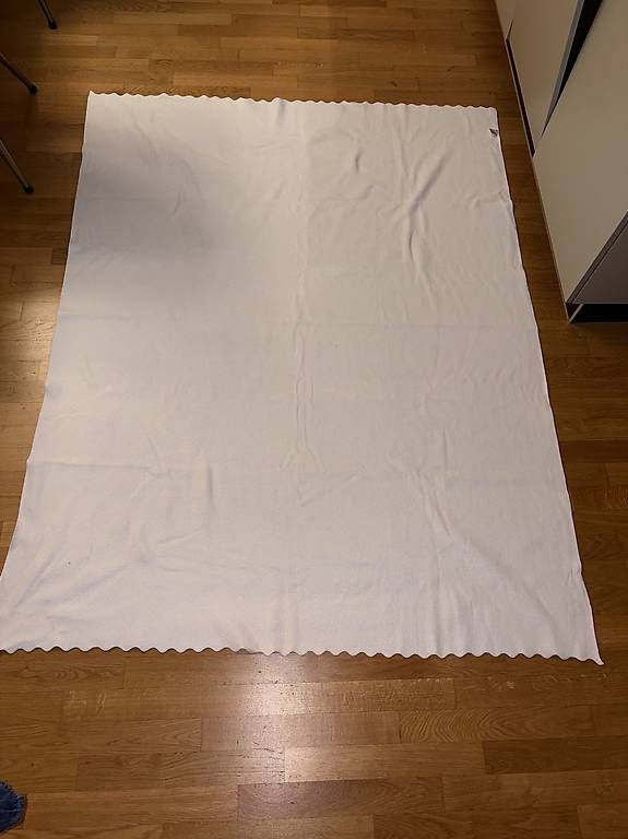 Coperte: 2 Fleecedecken von MANOR 150x200cm – Usato da Dübendorf venduto da karim1409 1