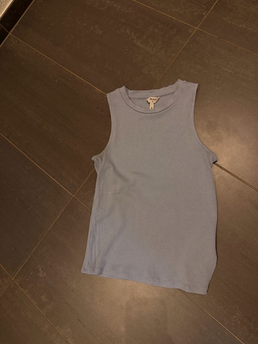 Tops: Hellblaues Top – Gebraucht aus Schenkon von jul_vnk7