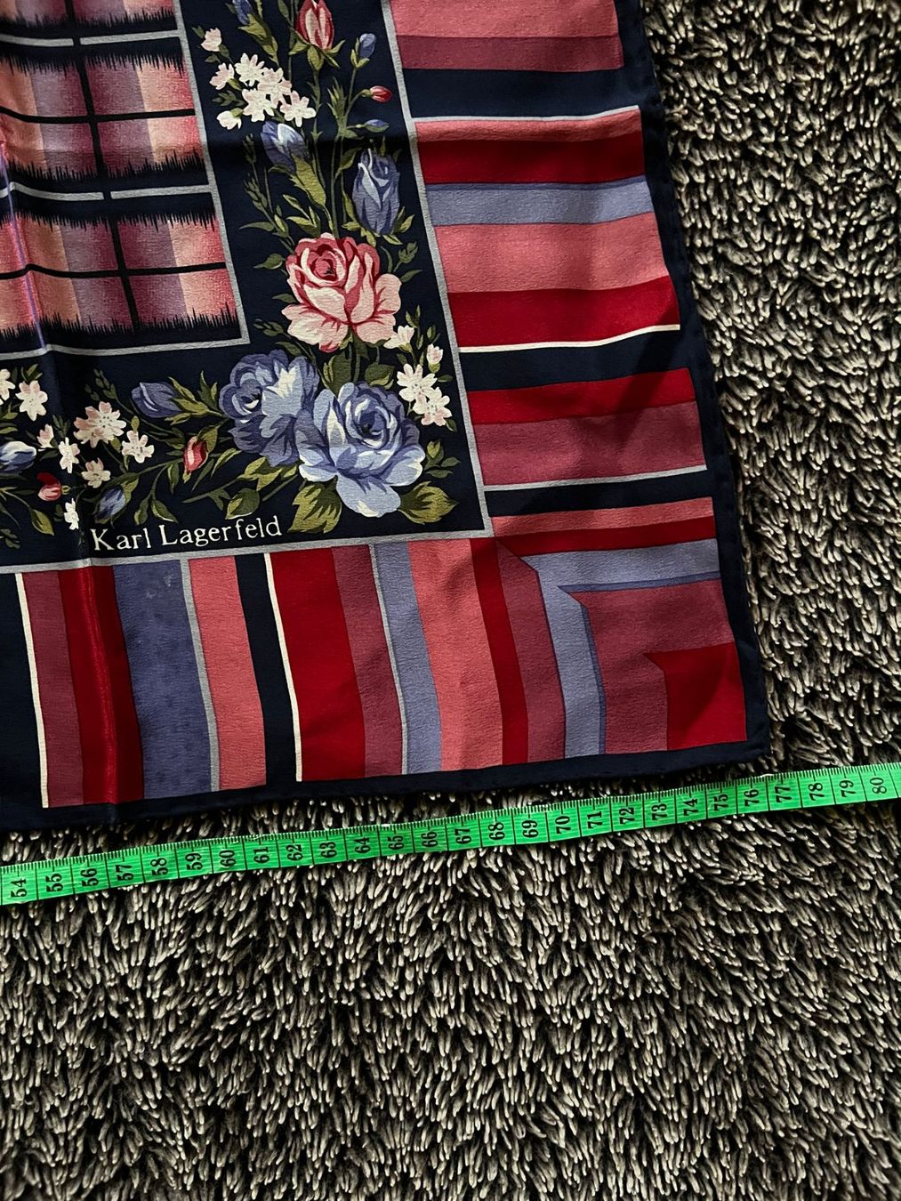 Karl Lagerfeld Foulard & Sciarpe: Karl Lagerfeld Seidentuch ca. 76x76 cm – Usato da Winterthur venduto da Dejv 3
