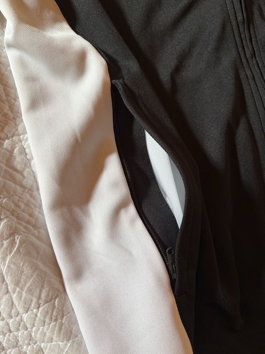 Adidas Jacken & Mäntel: Adidas Track Jacket – Gebraucht aus Gümligen von lou_zm9f 4