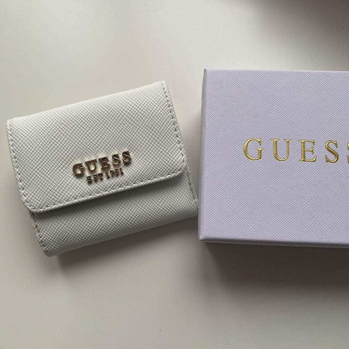 Guess Portamonete: Guess Porte Monnaie NEU – Nuovo e nell'imballaggio originale da Givisiez venduto da dor_xb9k