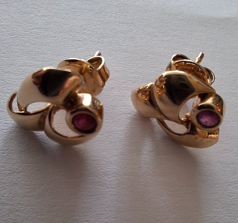 Orecchini pendenti & Orecchini a lobo: Ohrstecker gold, vintage – Usato da Weggis venduto da daisyflower 1