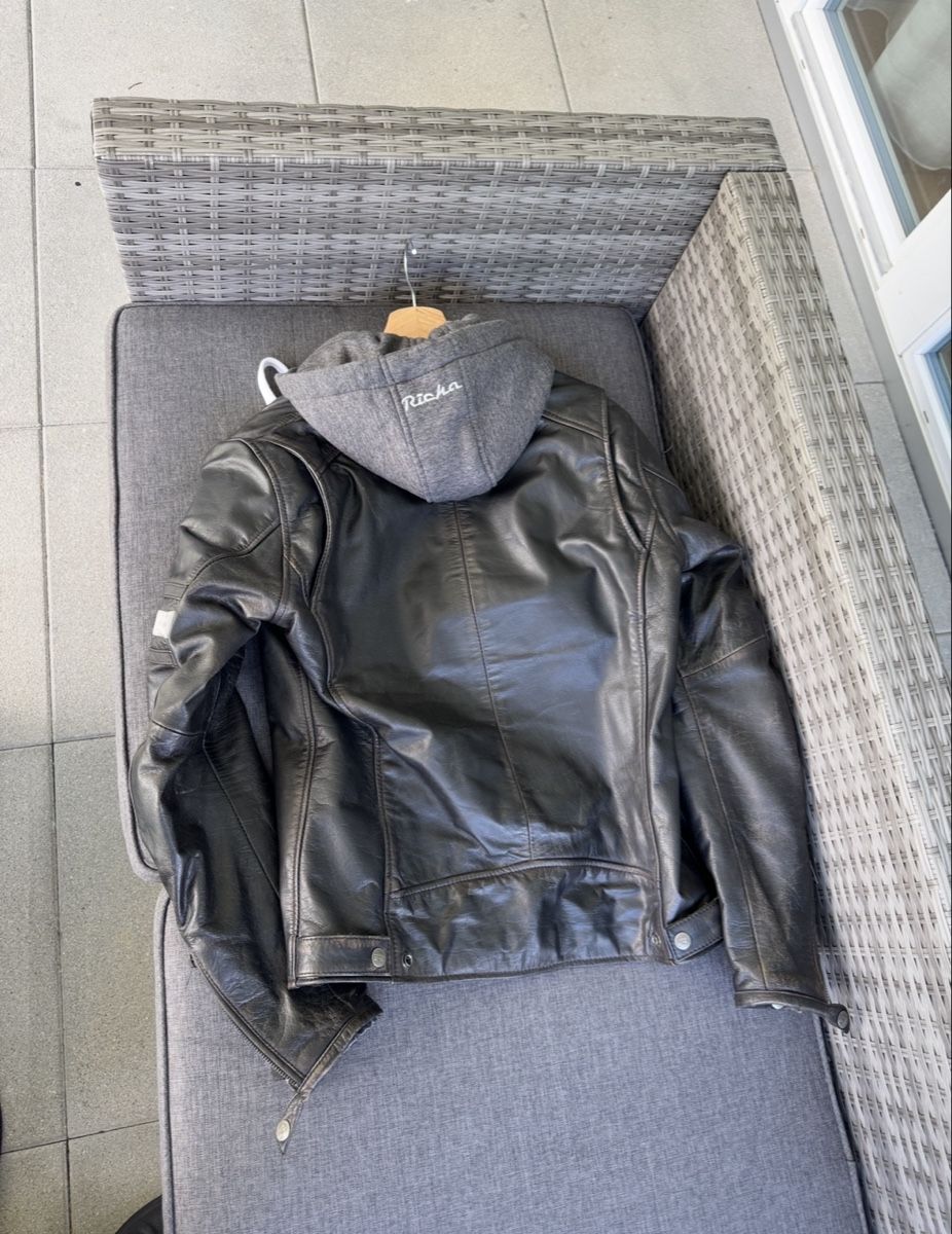 Giacche: Richa Lederjacke mit Protektoren Grösse 50 – Usato da Bürglen TG venduto da Junker93 1