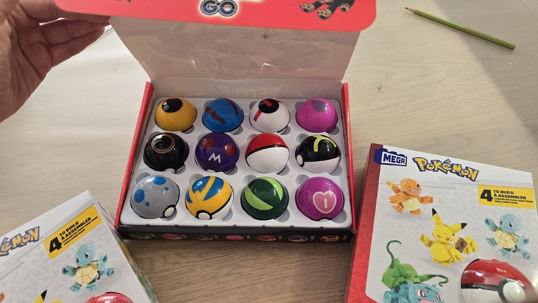 Pokémon Spielzeuge: Pokémon Set mit Figuren – Neu (gemäss Beschreibung) aus Kriens von Humali 1