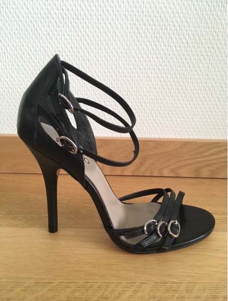 Damenschuhe: Sandalen, Grösse 38 – Neu (gemäss Beschreibung) aus Winterthur von butterfly210 1